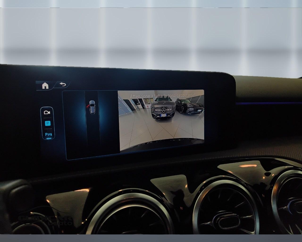 Mercedes-Benz Classe A - W177 2023 - A 180 d AMG Line Advanced Plus auto