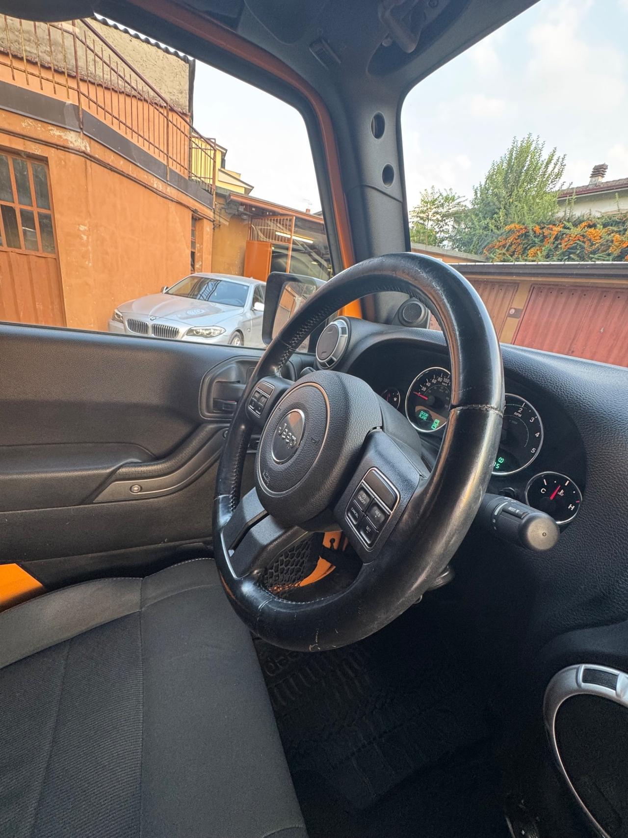 Jeep Wrangler 2.8 CRD DPF Sahara Auto