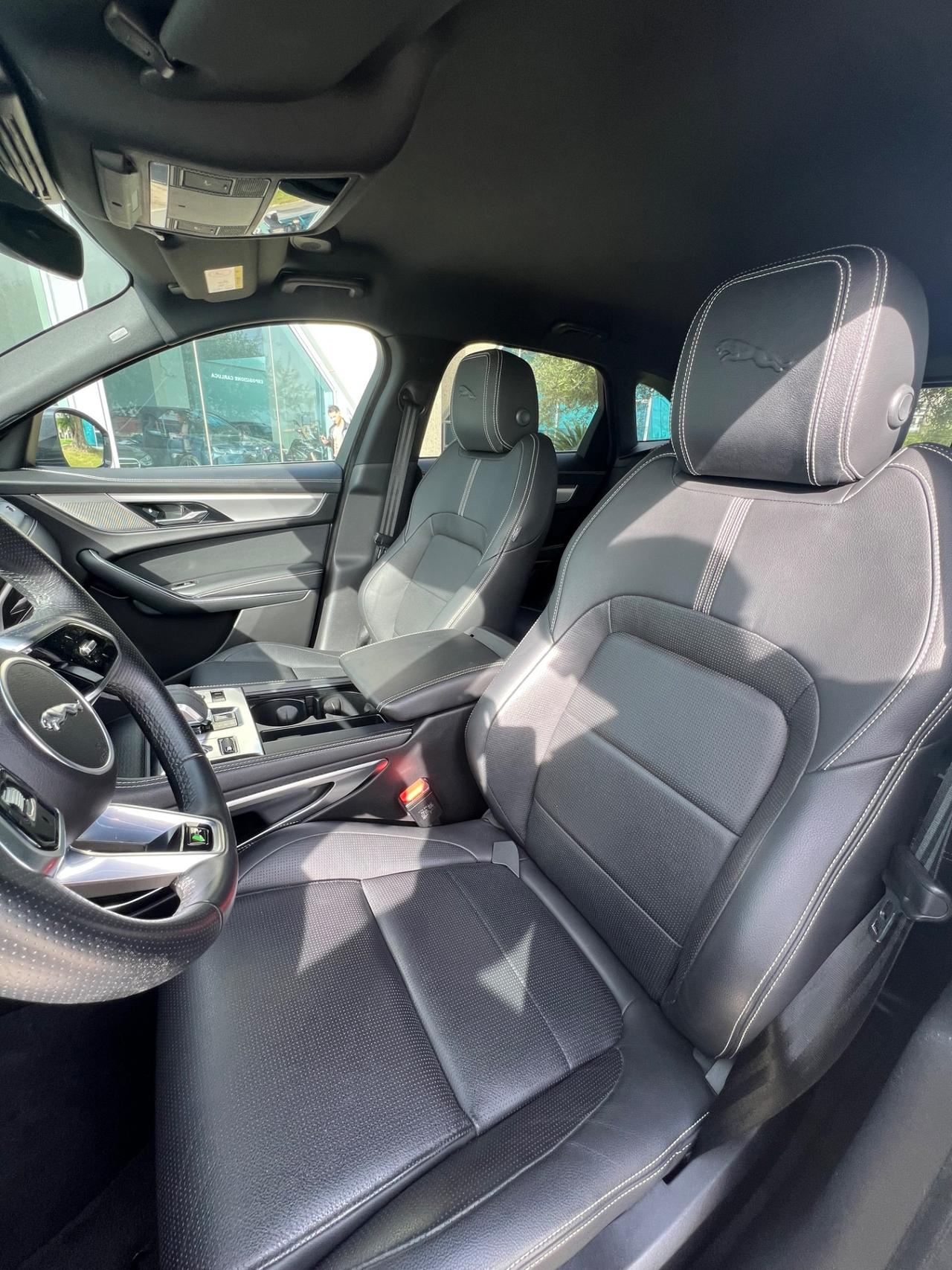 Jaguar F-Pace R-Dynamic S awd offerta T-Stock prezzo imperdibile