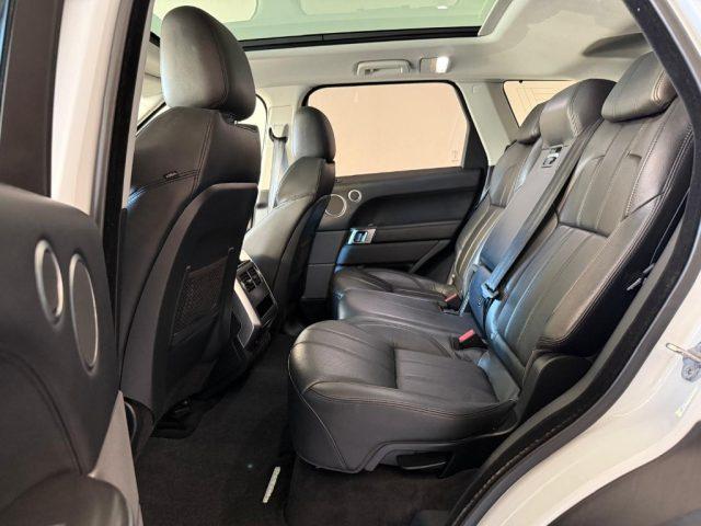 LAND ROVER Range Rover Sport 3.0 TDV6 Black & White Edition