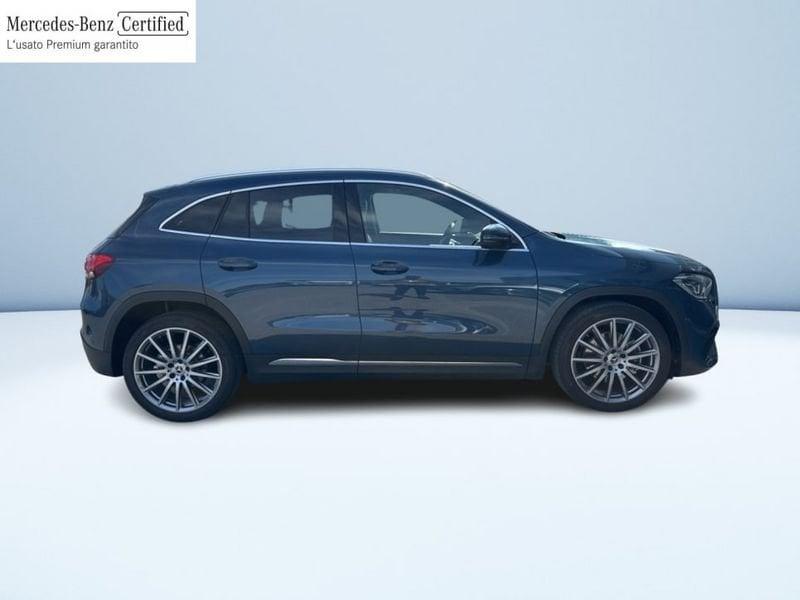 Mercedes-Benz GLA 200 D PREMIUM AUTO