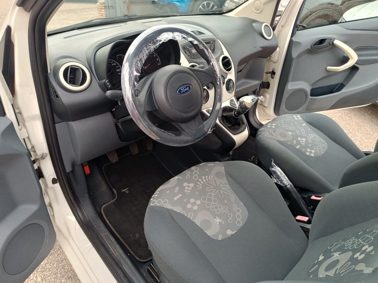 Ford Ka 1.2 8V 69 CV Individual
