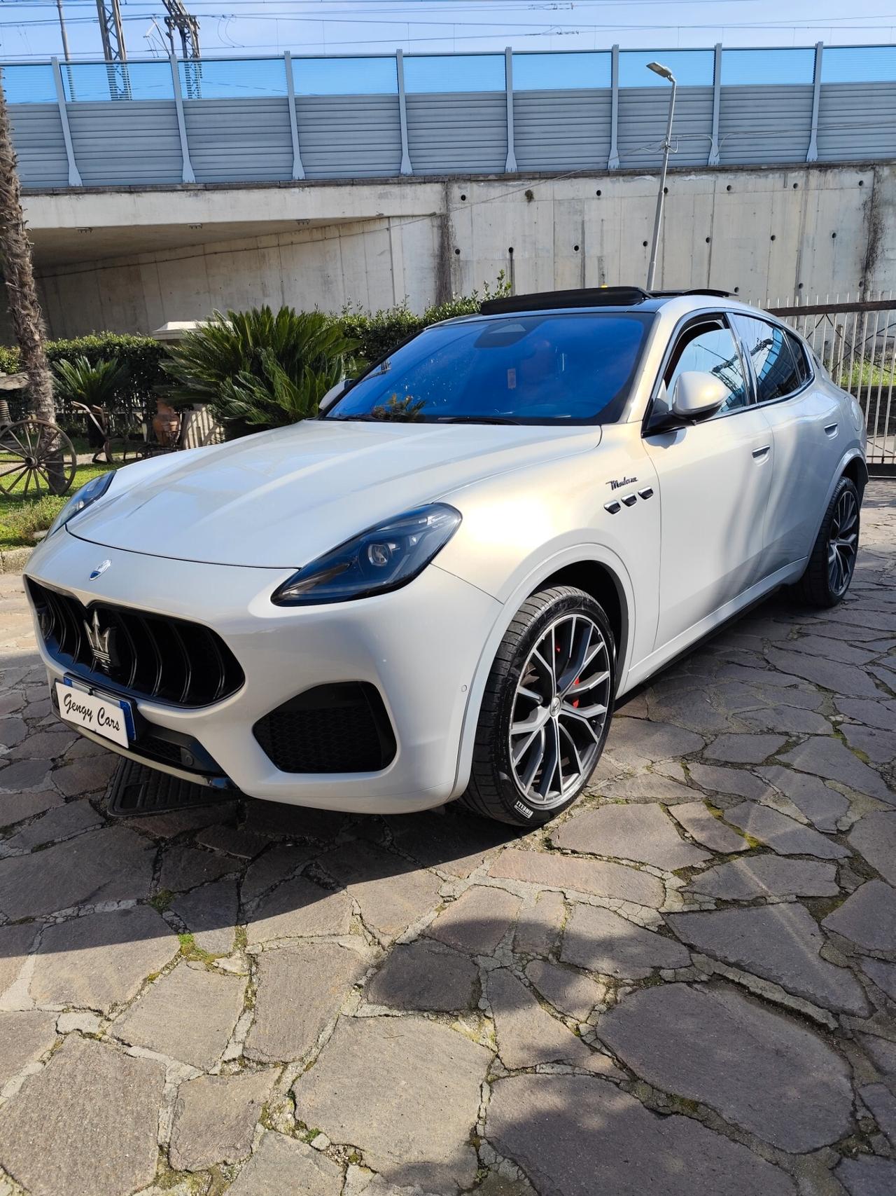 Maserati Grecale MHEV 330 CV AWD Modena