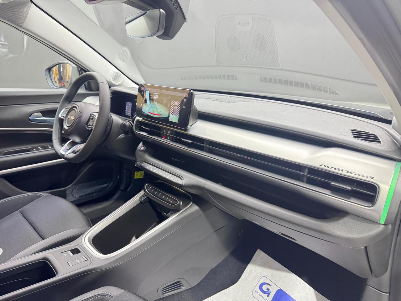 Jeep Avenger 1.2 turbo e-hybrid mhev Summit fwd 110cv edct6