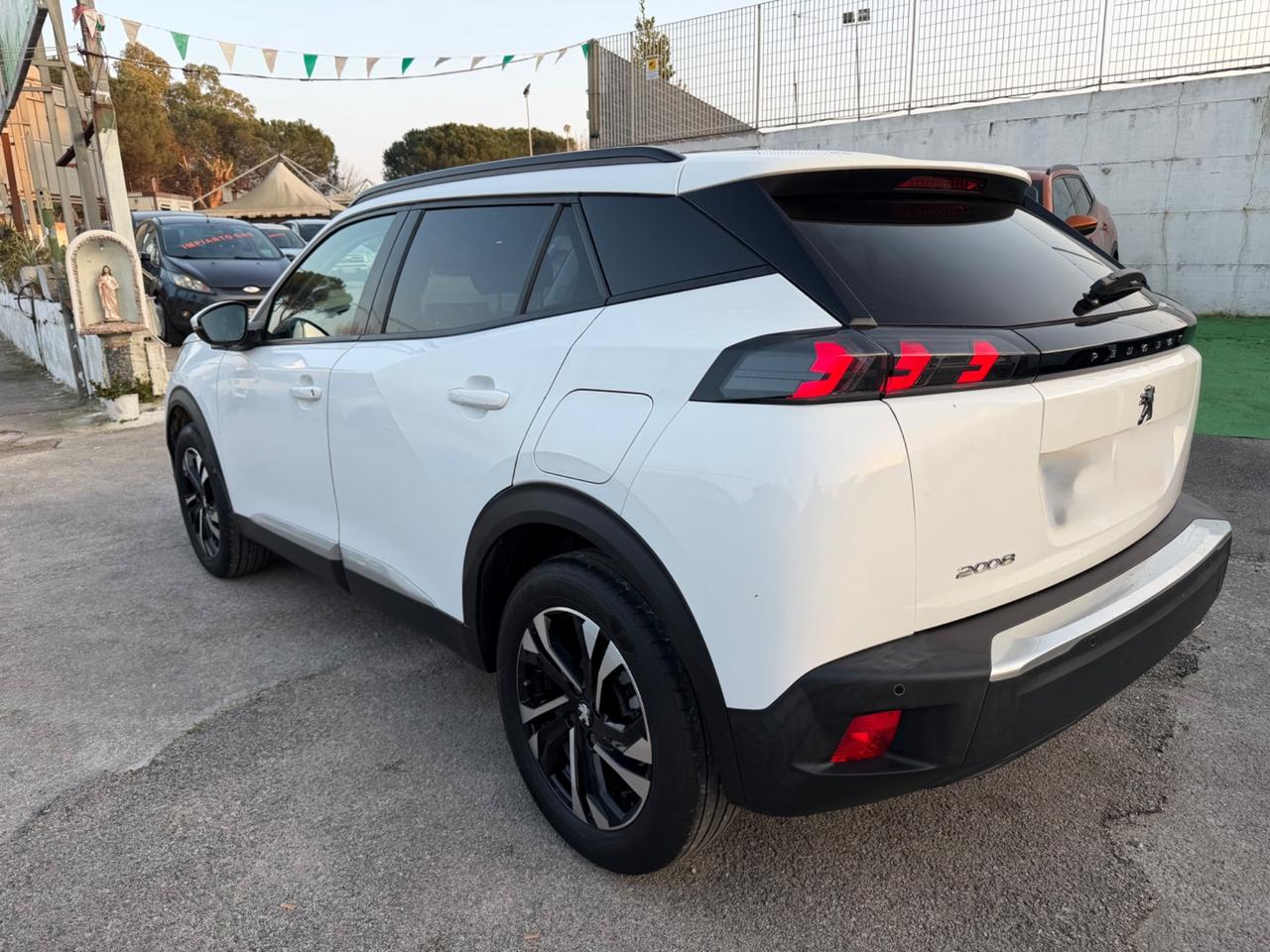 Peugeot 2008 BlueHDi 130 S&S EAT8 Allure