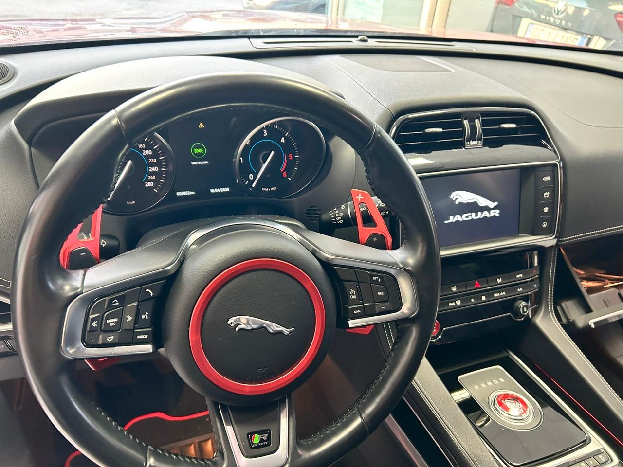 Jaguar F-Pace 2.0 D R-SPORT MOTORE NUOVO 2017