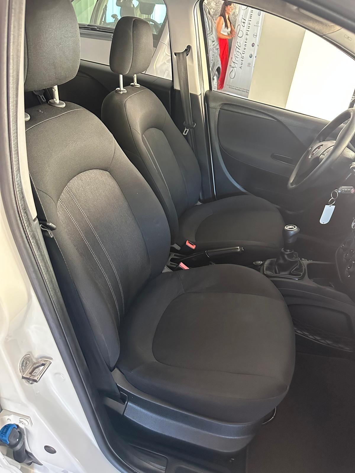 Fiat Punto 1.3 MJT II 75 CV 5 porte Street