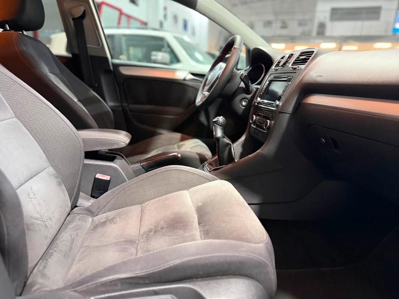 Volkswagen Golf 1.6 TDI DPF 3p. Highline