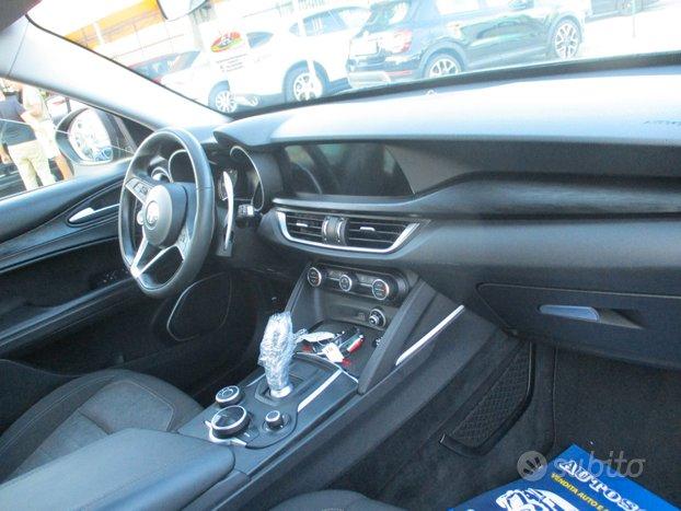 Alfa Romeo Stelvio 2.2 M-JET 210CV Q4