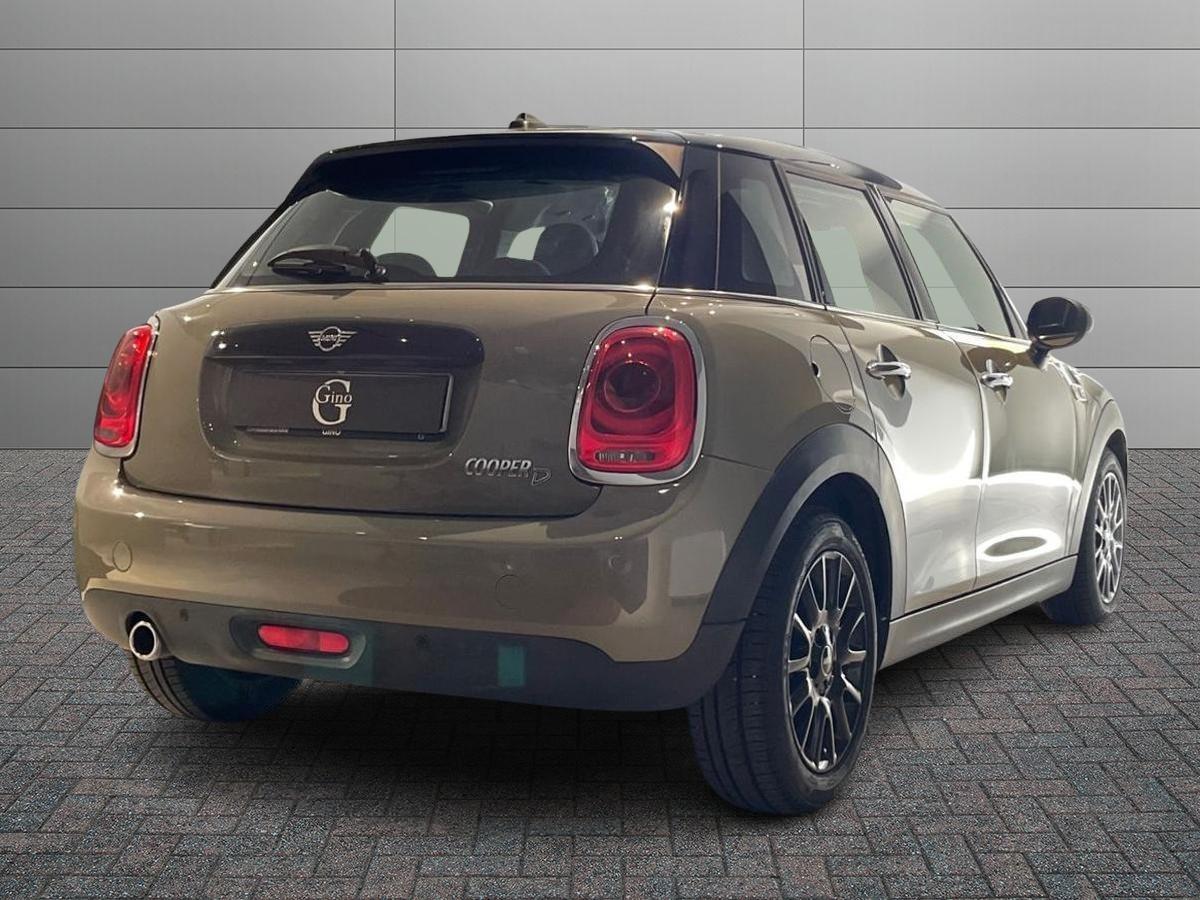 MINI Mini IV F55 2018 5p - Mini 5p 1.5 Cooper D Boost
