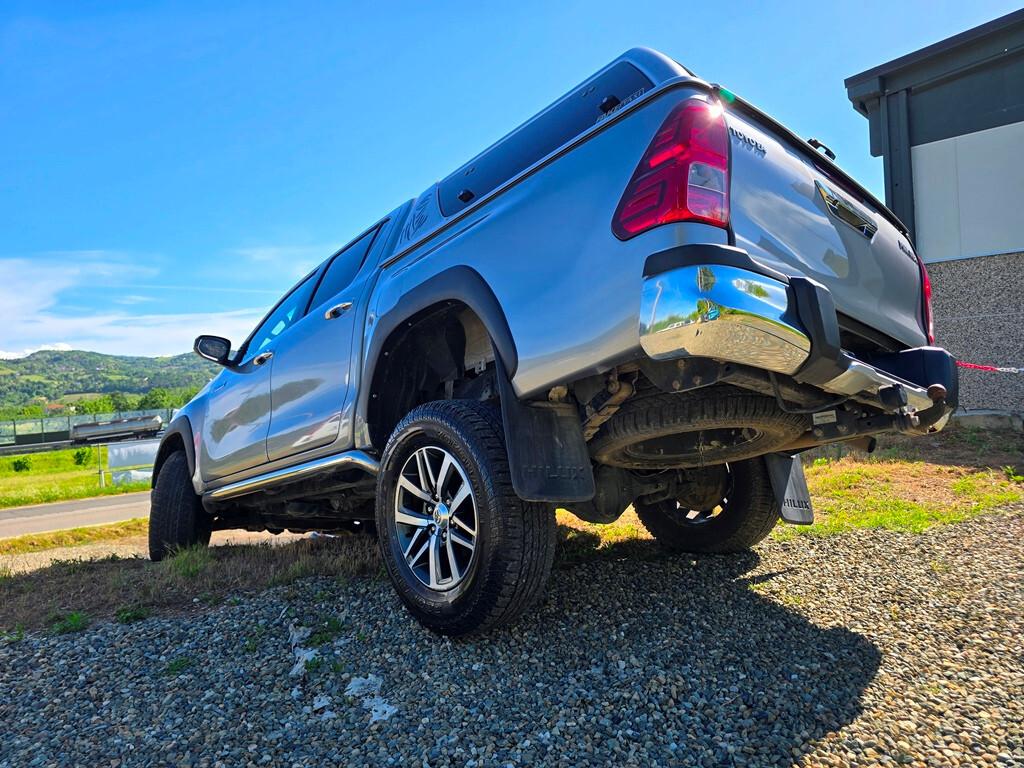 Toyota Hilux 2.4 D-4D Executive+ OMOLOGATO!