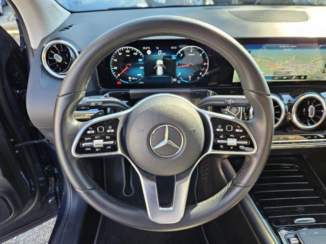 MERCEDES-BENZ GLA 220 d Automatic