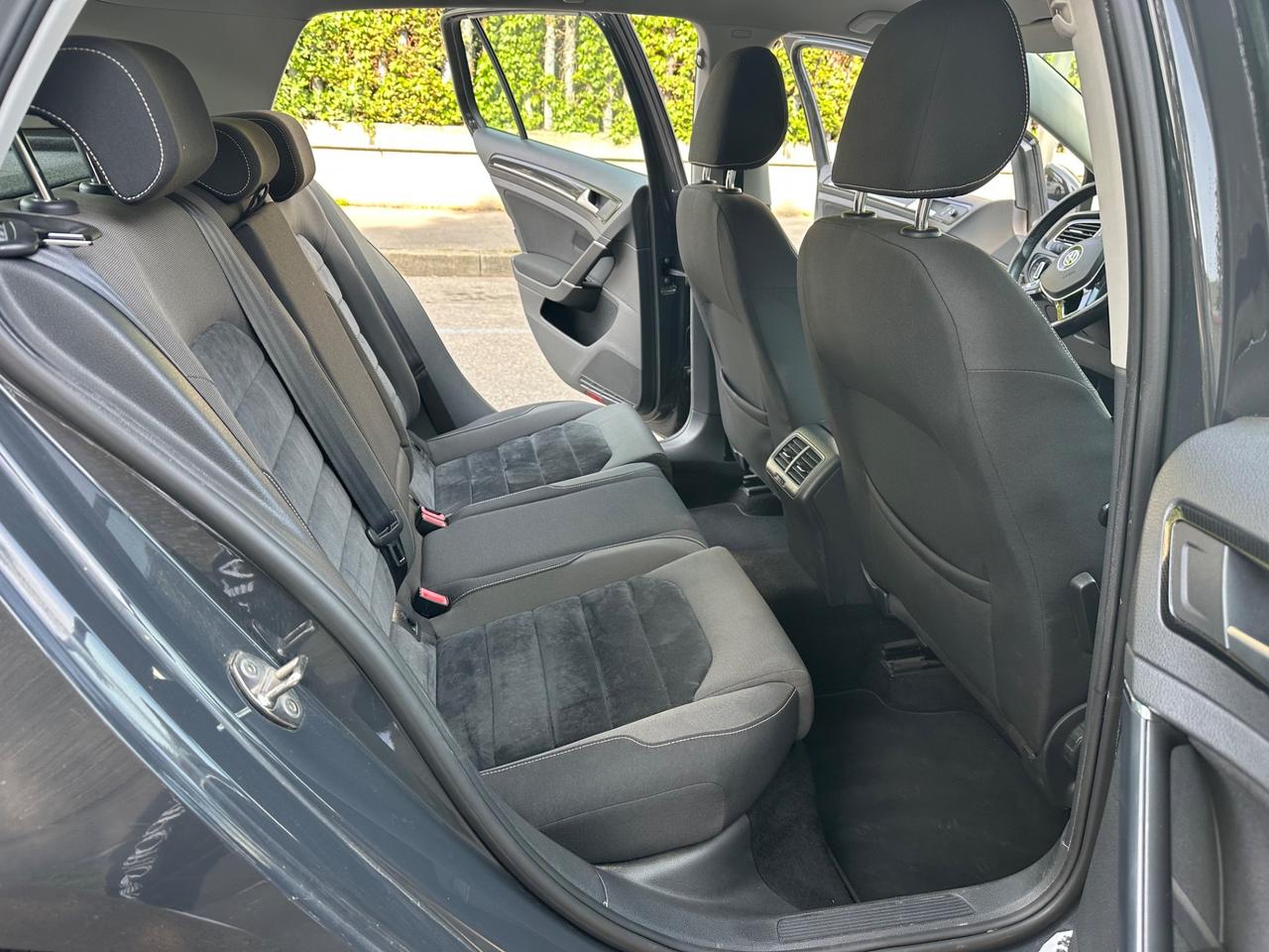 Volkswagen Golf 2.0 TDI 5p. 4MOTION Highline BlueMotion Tech.