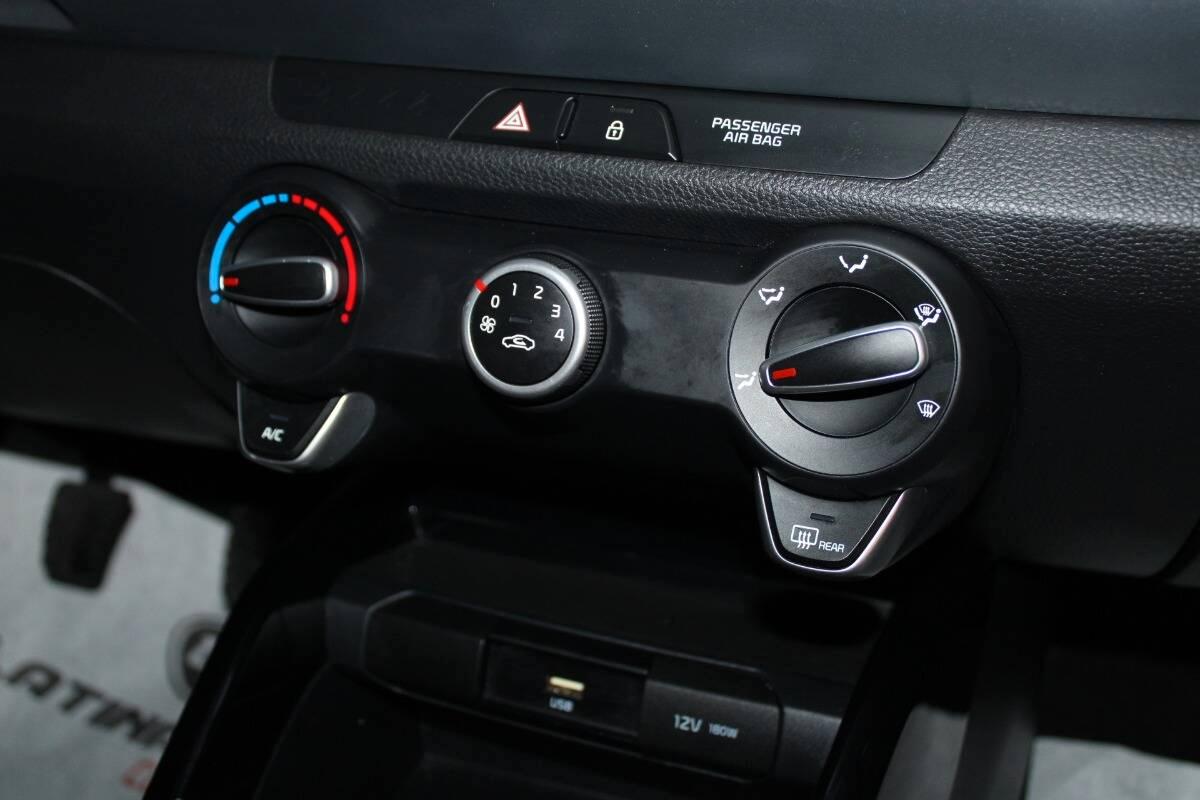Kia Stonic Stonic 1.0 t-gdi Urban 120cv TELECAMERA & CARPLAY