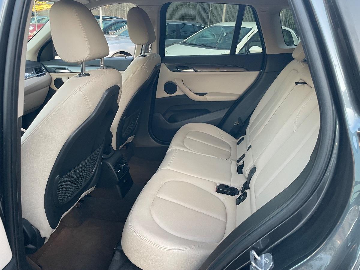 BMW - X1 - sDrive18d xLine
