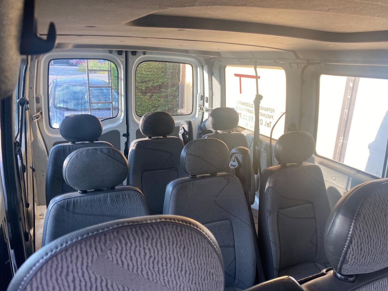 Renault Master T35/120 2.5 dCi PM-TM Combi Ice 9 POSTI