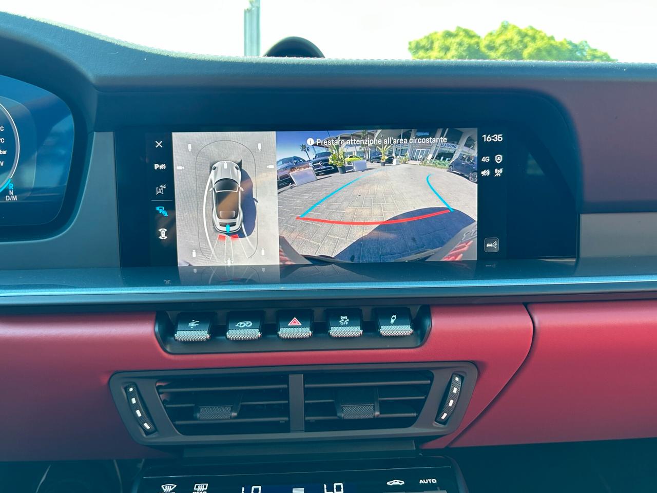 Porsche 992.2 911 Cabrio 3.6 Carrera 4 GTS auto 541 CV