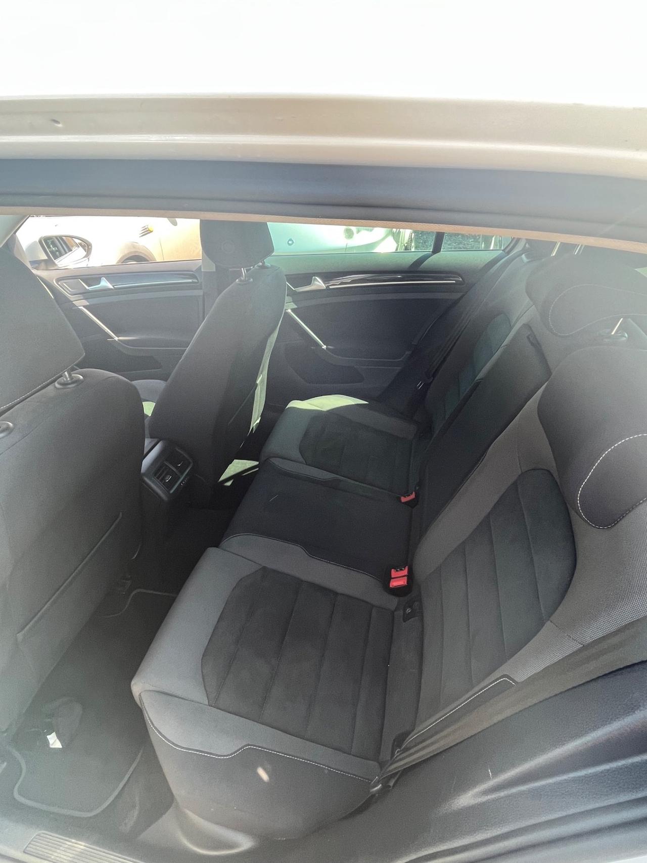 Volkswagen Golf 1.6 TDI