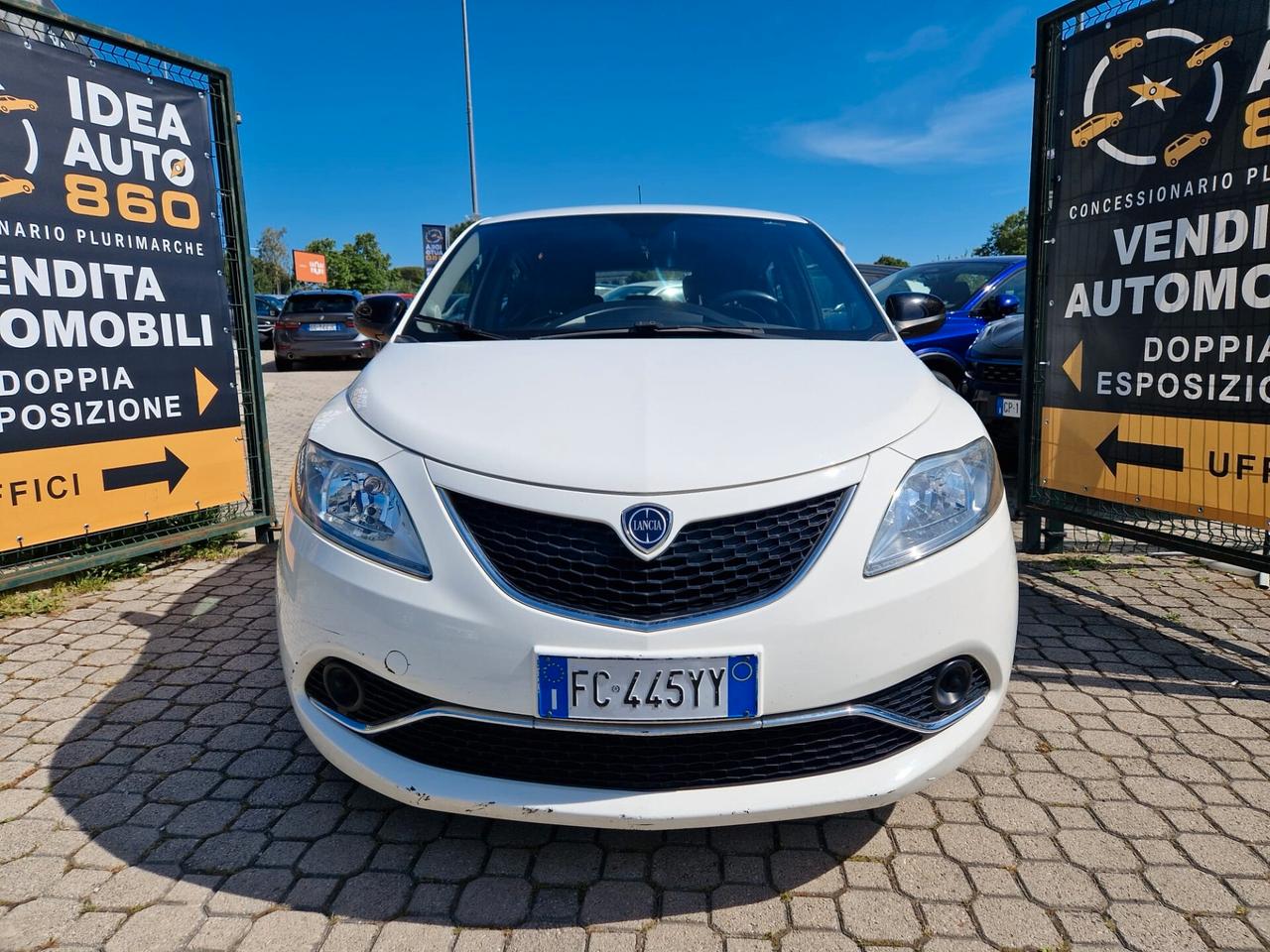 Lancia Ypsilon 1.2 69 CV 5 porte Platinum
