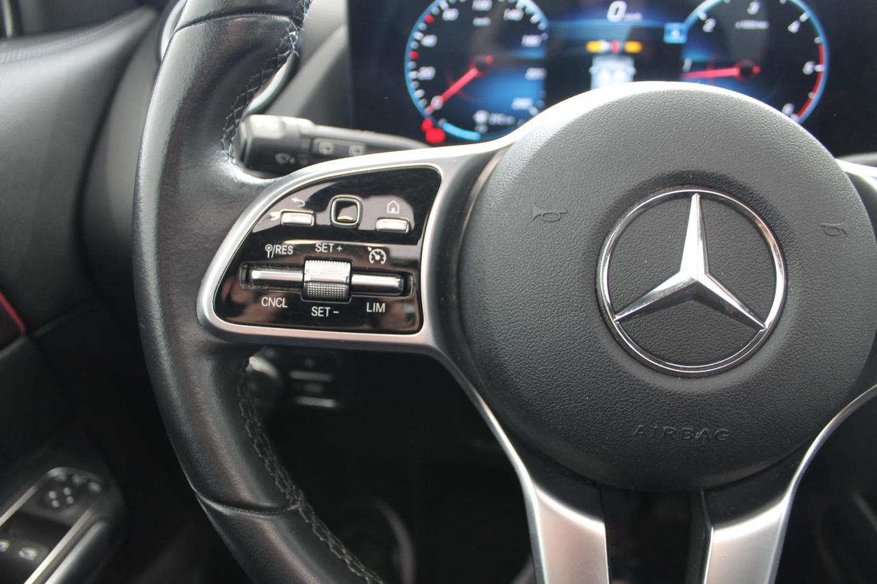 Mercedes GLA 200 d Auto Sport Plus TETTO + FULL LED
