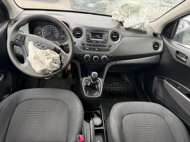 Hyundai i10 i10 1.0 INCIDENTATA