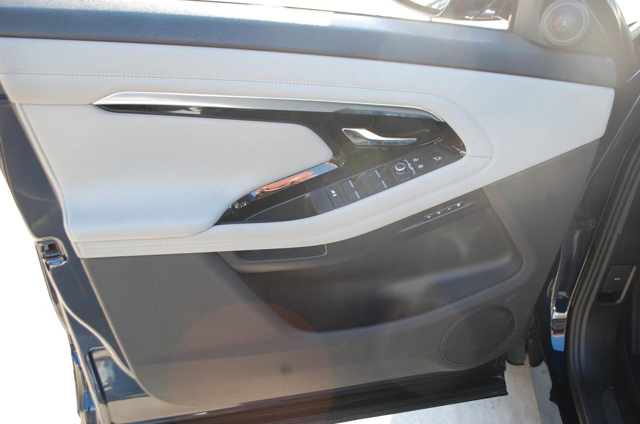 Land Rover Range Rover Evoque 2.0d i4 mhev R-Dynamic HSE awd 204CV Uff Italy