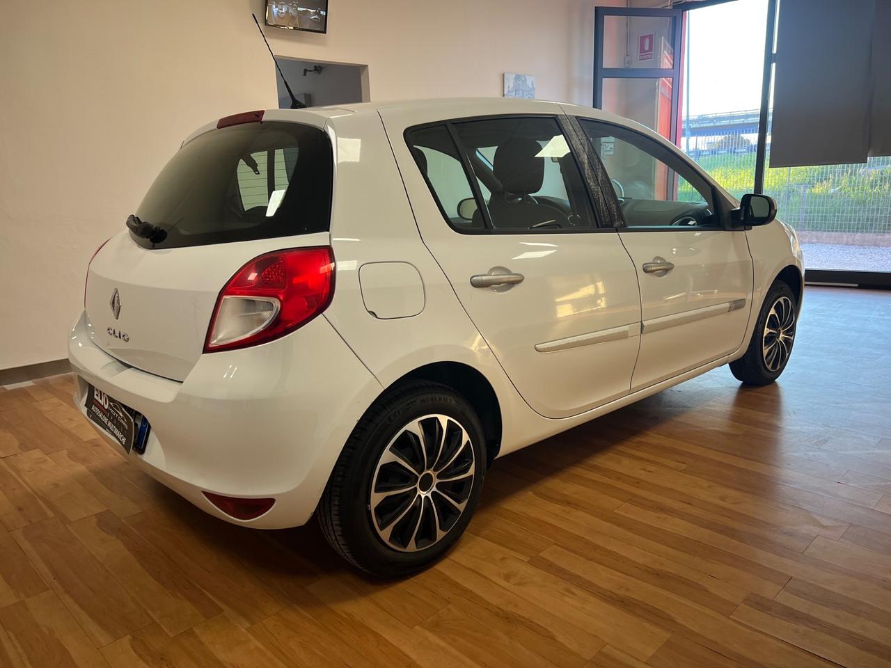 Renault Clio 1.2 16V 5 porte Live!