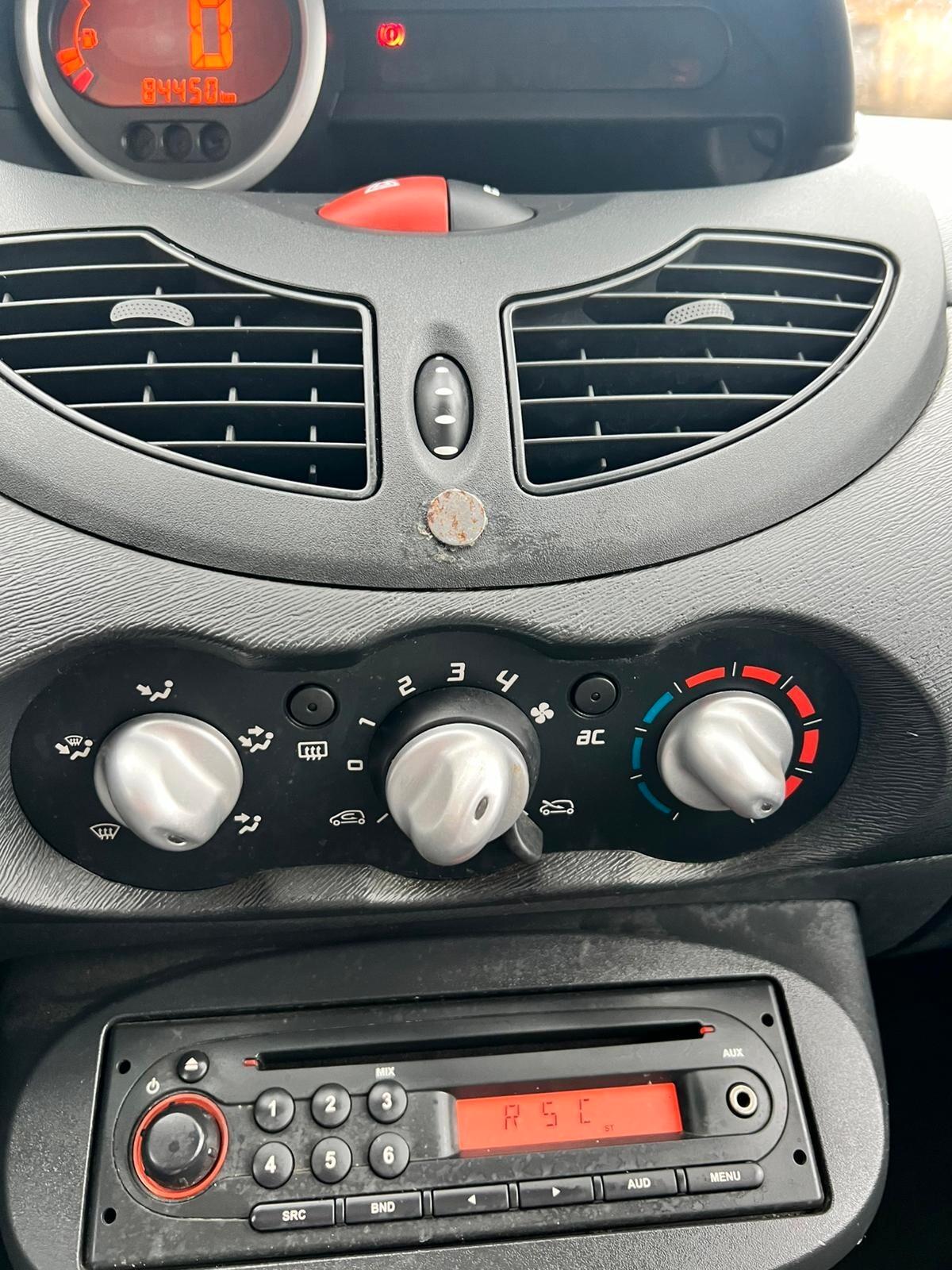 Renault Twingo 1.2 16V LEV Miss Sixty