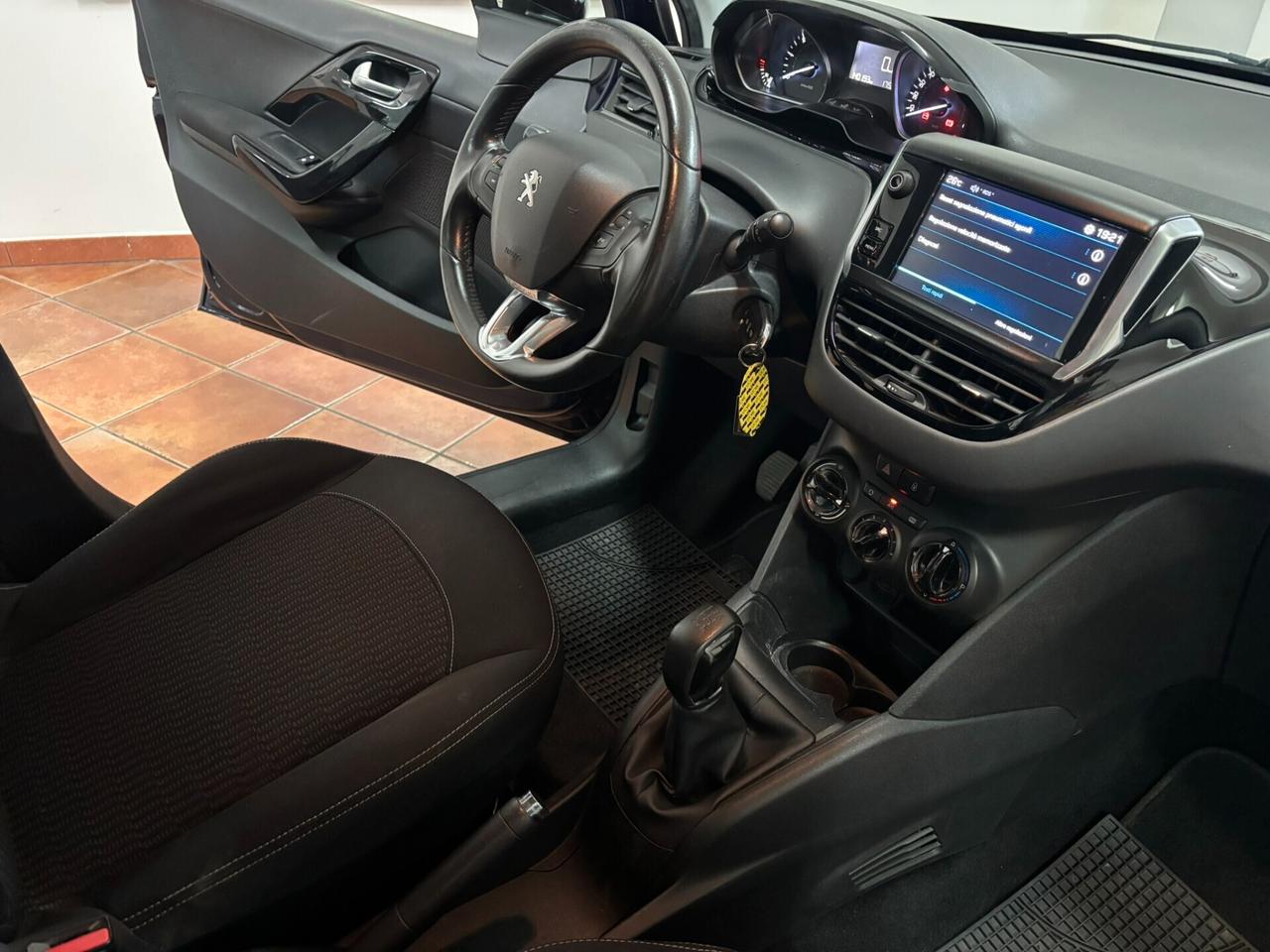 Peugeot 208 BlueHDi 75 5 porte Allure