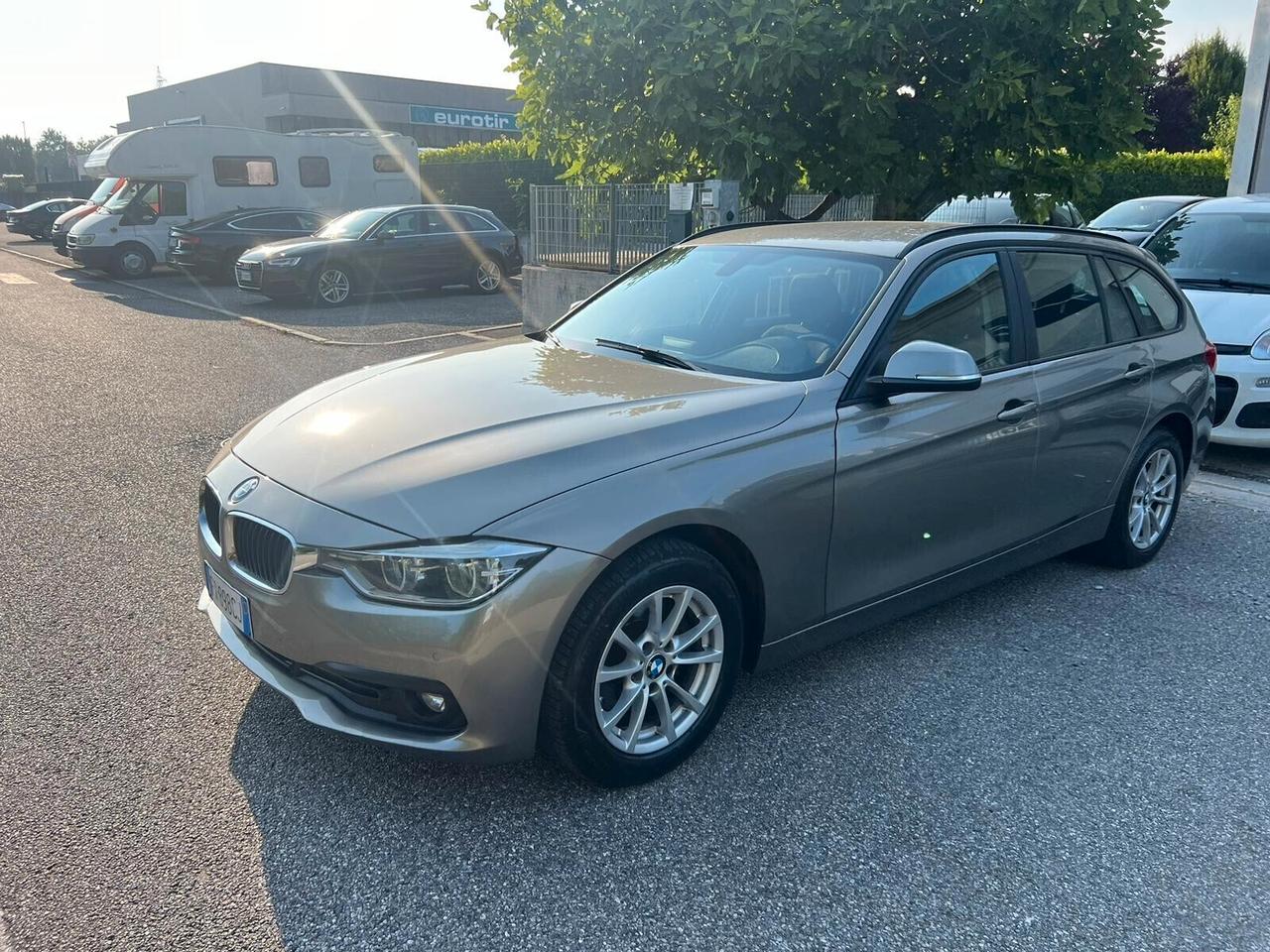 Bmw 318 318d Touring Business Advantage aut.