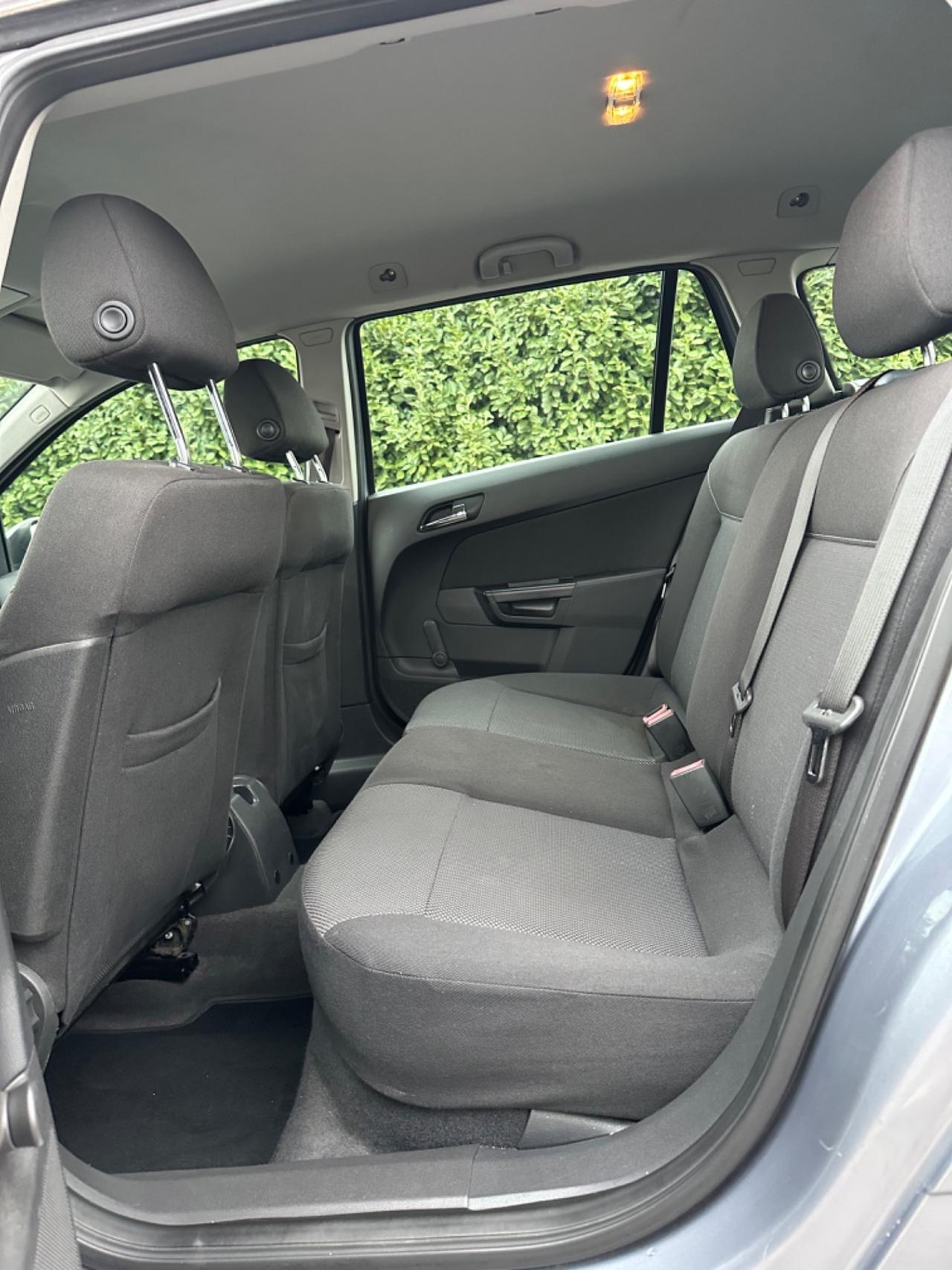 Opel Astra 1.7 CDTI 110CV Station Wagon Cosmo