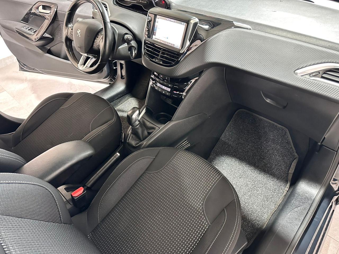 Peugeot 208 BlueHDi Allure - FULL – DA VETRINA – LED – NAVI