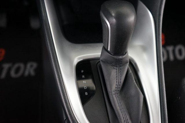 TOYOTA Yaris 1.5 Hybrid 5 porte Business