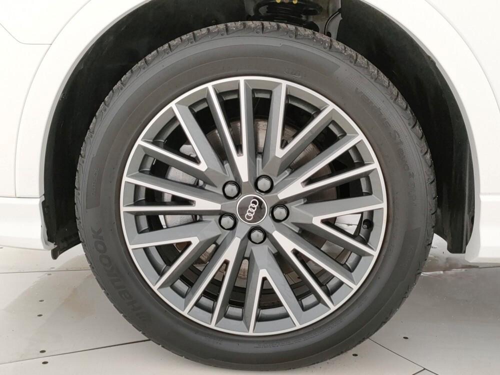 Audi Q3 35 TFSI S tronic E-TRON line edition