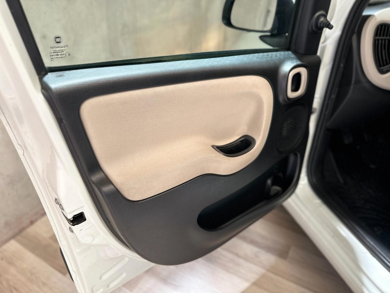 Fiat Panda 1.2 Lounge E6 2015