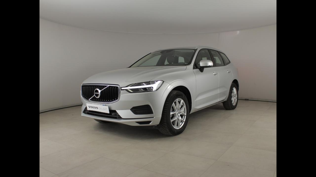 VOLVO XC60 II 2018 - XC60 2.0 b4 Momentum awd auto my20