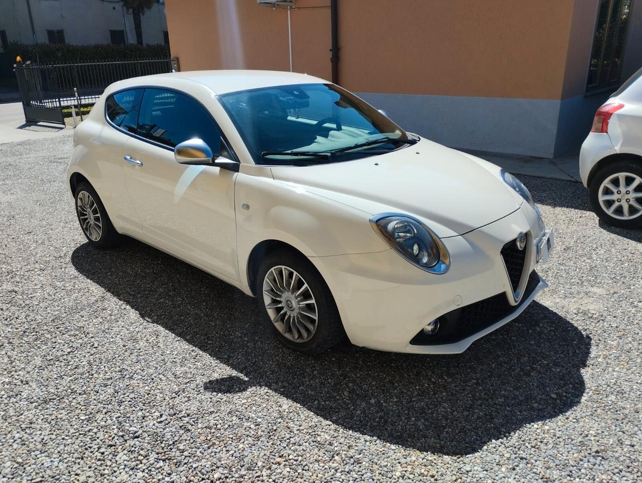Alfa Romeo MiTo 1.4 78 CV 8V S&S Urban UNIPRO