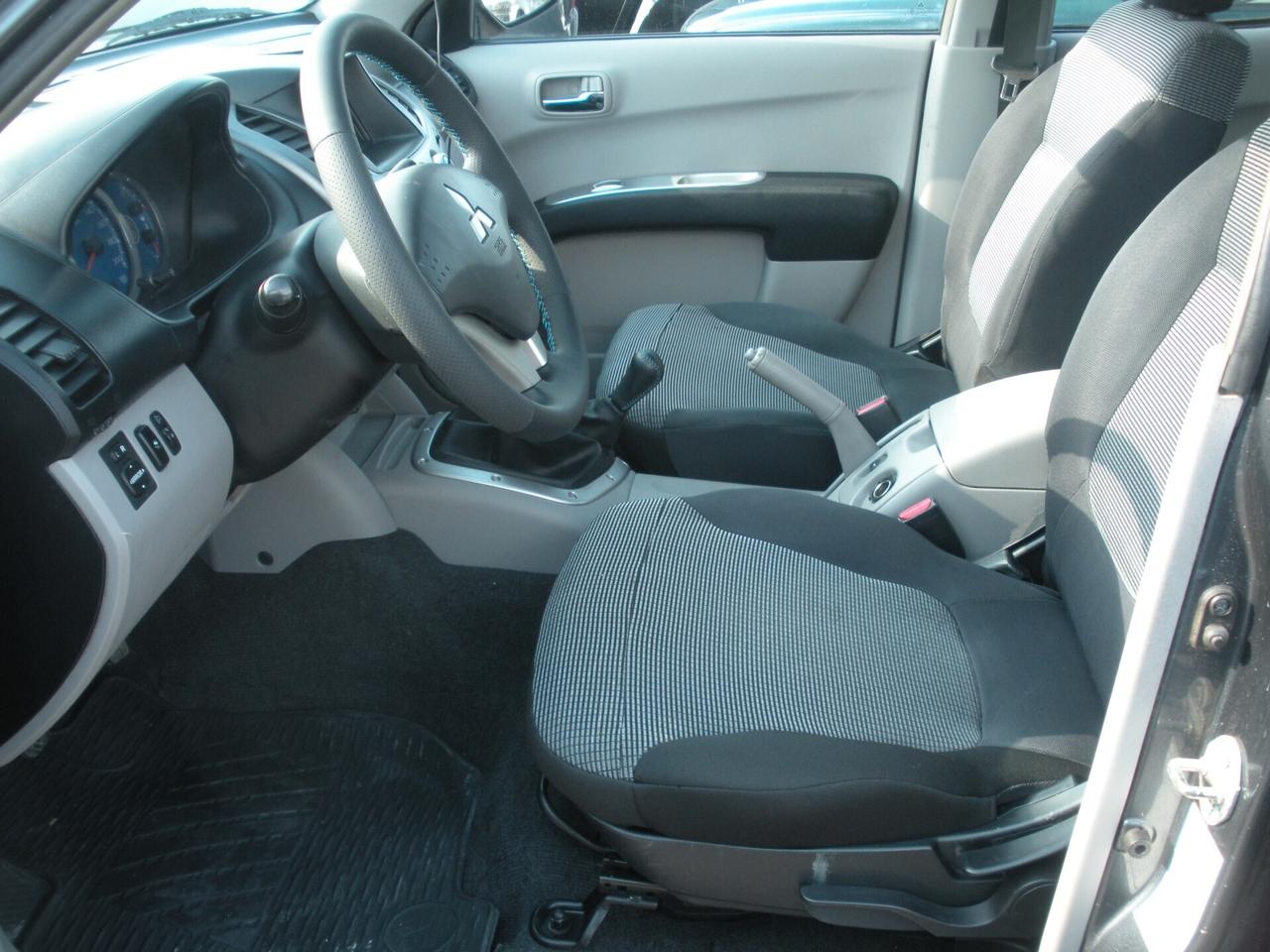 Mitsubishi L200 2.5 DI-D/136CV DC Intense