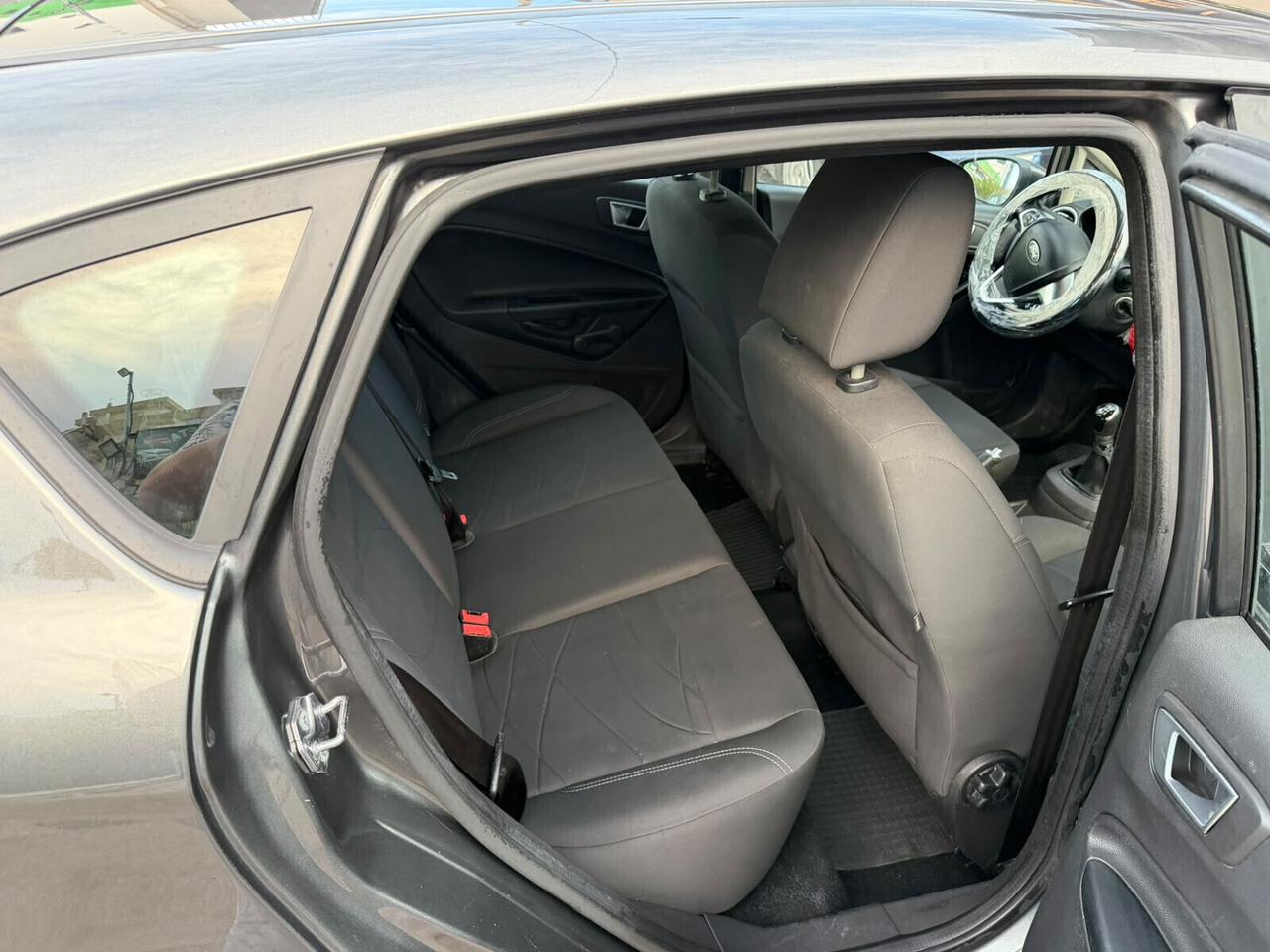 Ford Fiesta 1.5 TDCi 75CV 5 porte Business