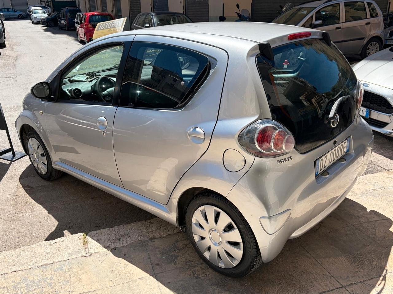 Toyota Aygo 1.0 PARI AL NUOVO GARANZIA 12 MESI.
