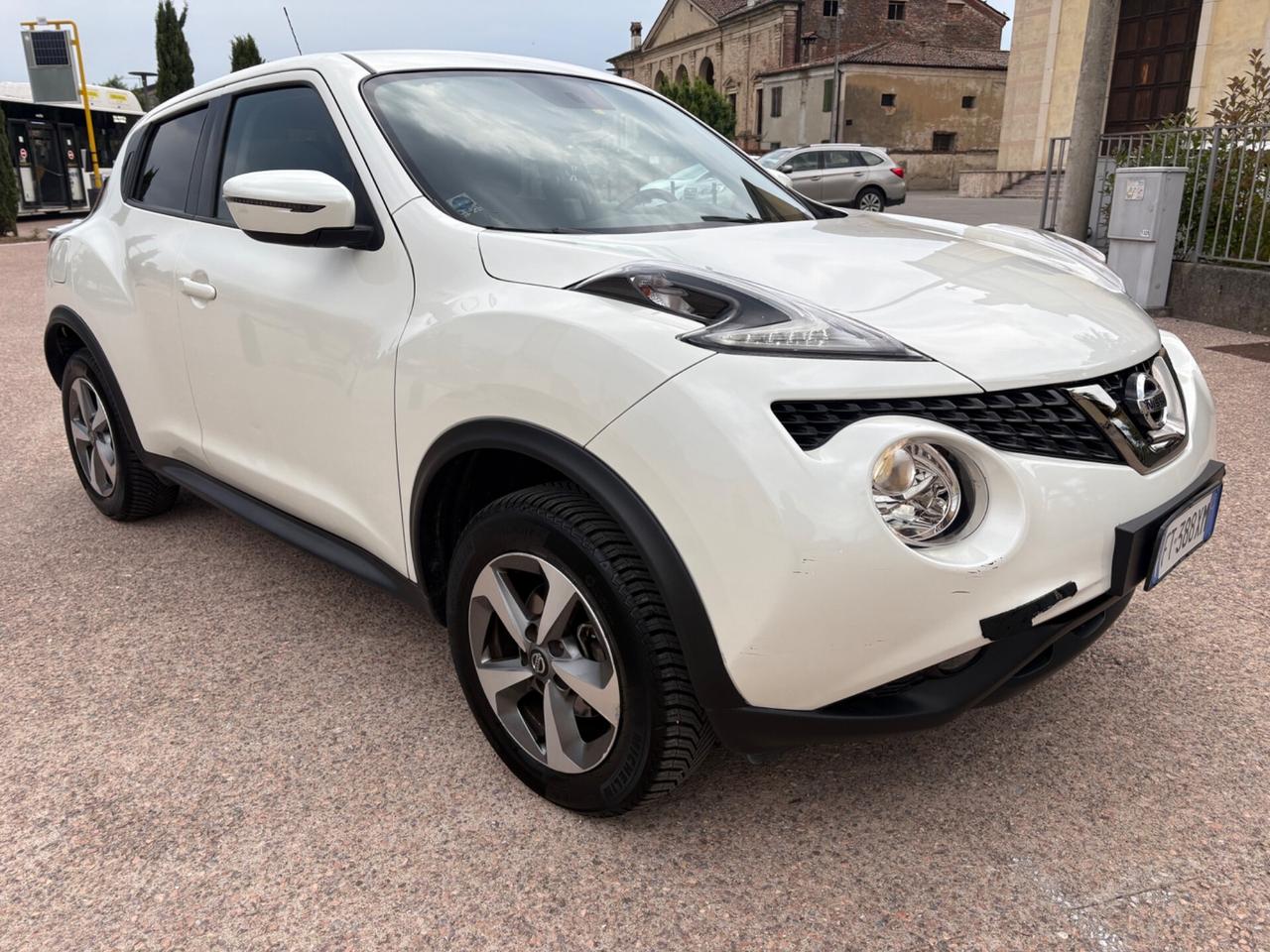 Nissan Juke 1.6 benzina GPL anno 2019 km 73000