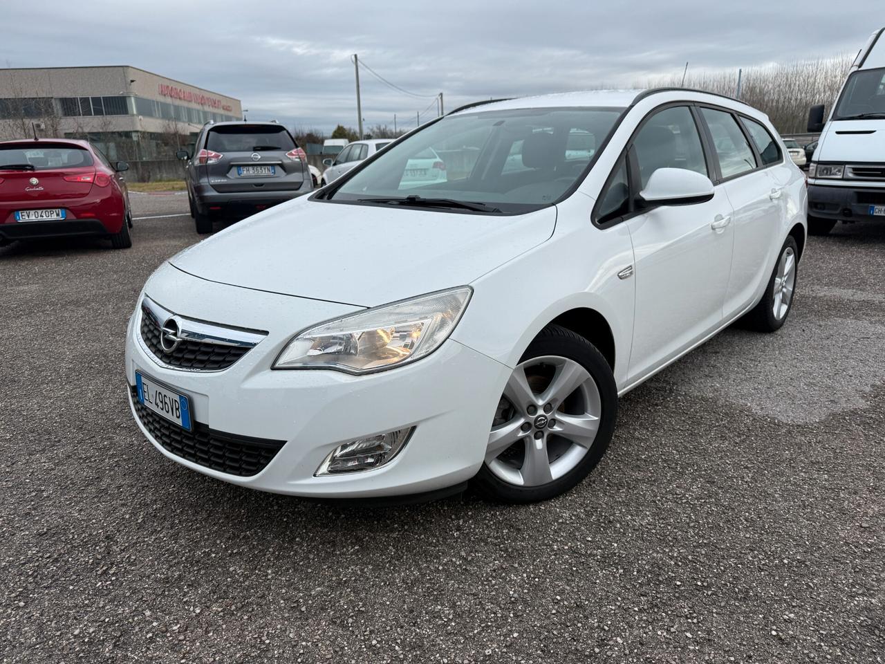 Opel Astra 1.4 Turbo 140CV Sports Tourer GPL Tech Cosmo