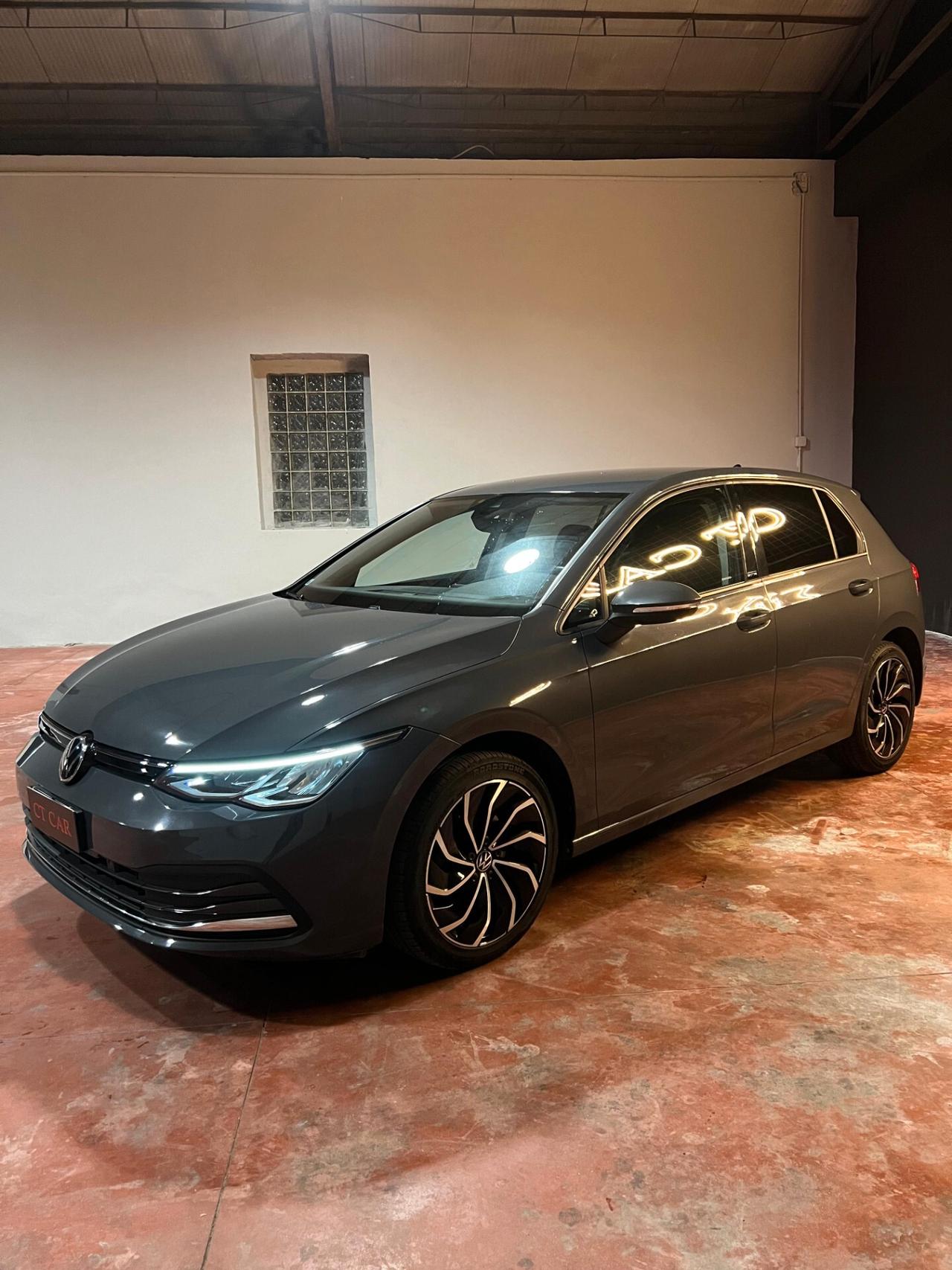 Volkswagen Golf 2.0 TDI 150 CV SCR R-Line