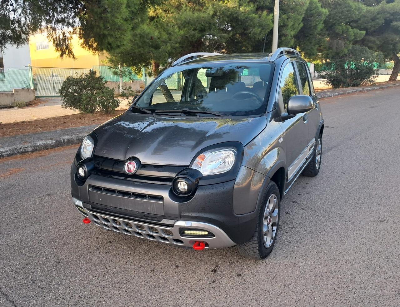 Fiat Panda 1.3 M-Jet Cross 4x4 con gancio traino