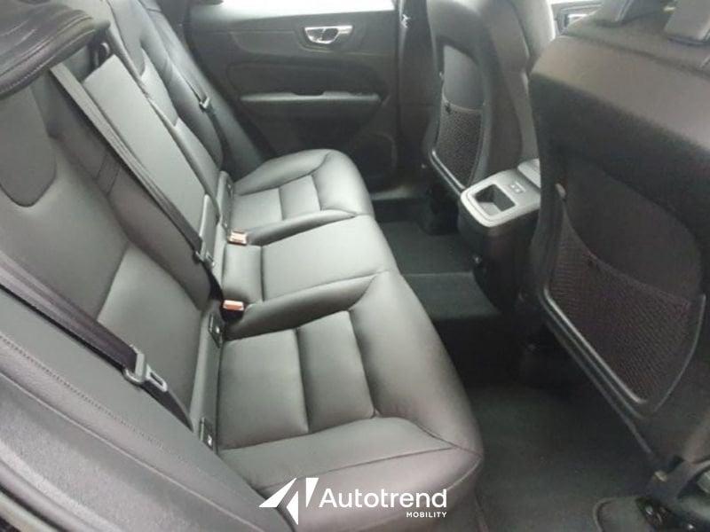 Volvo XC60 B4 197+14 CV AWD Automatico Mild Hybrid Diesel Core