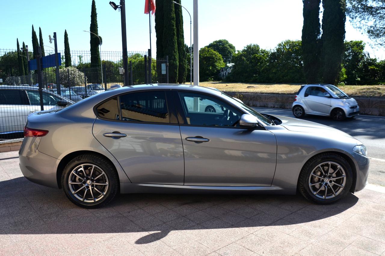 Alfa Romeo Giulia 2.2 180CV 6M SUPER ***PREZZO REALE**UNIPRO'**