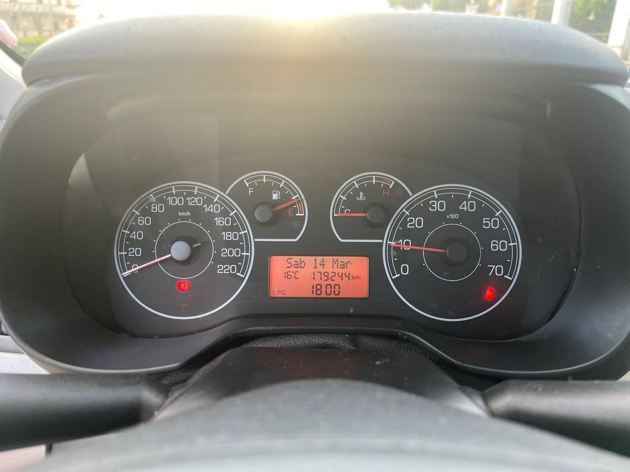 Fiat Grande Punto 1.4 5 porte EasyPower Unipro 2013