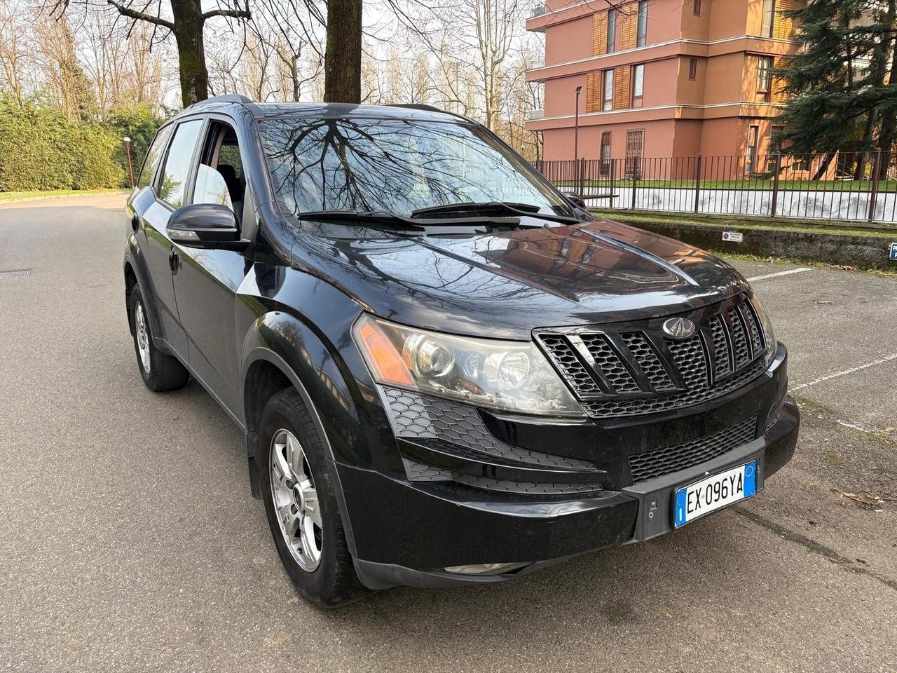 Mahindra XUV500 2.2 16V AWD W6 7 POSTI