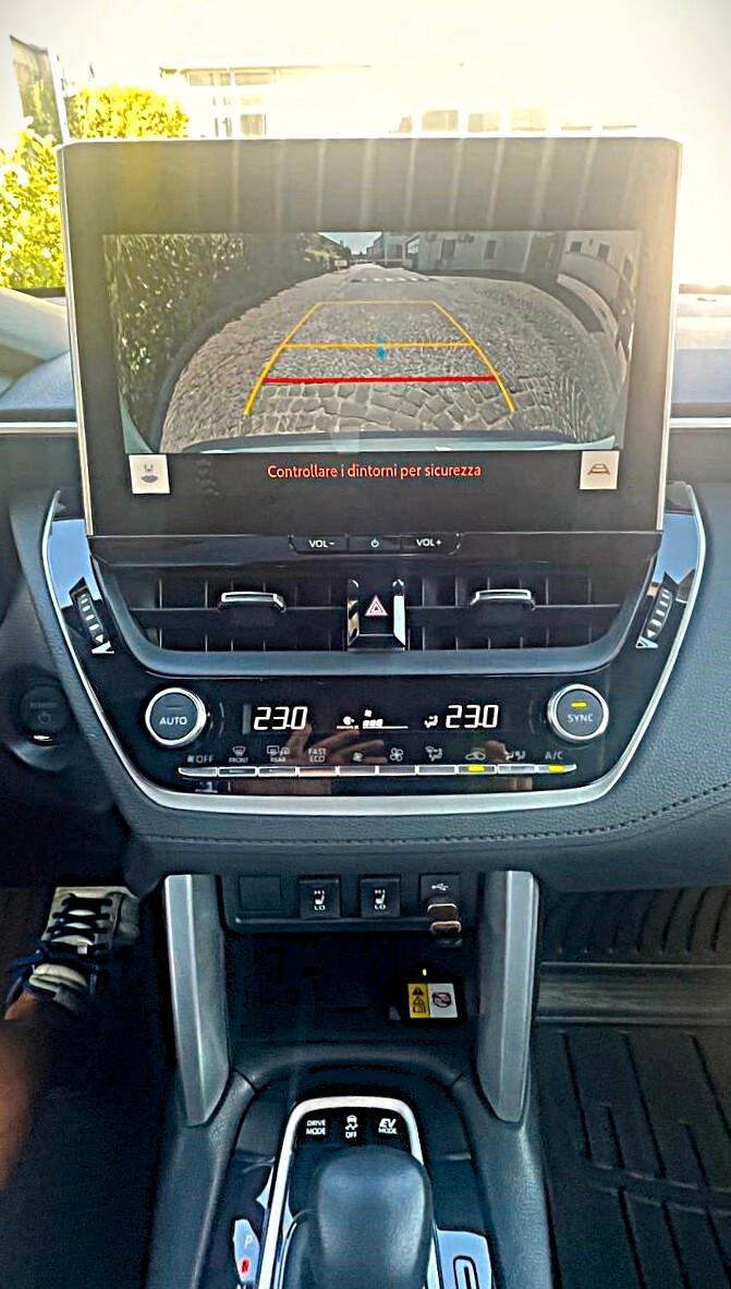 Toyota Corolla Cross 2.0 Hybrid 197 CV E-CVT Lounge