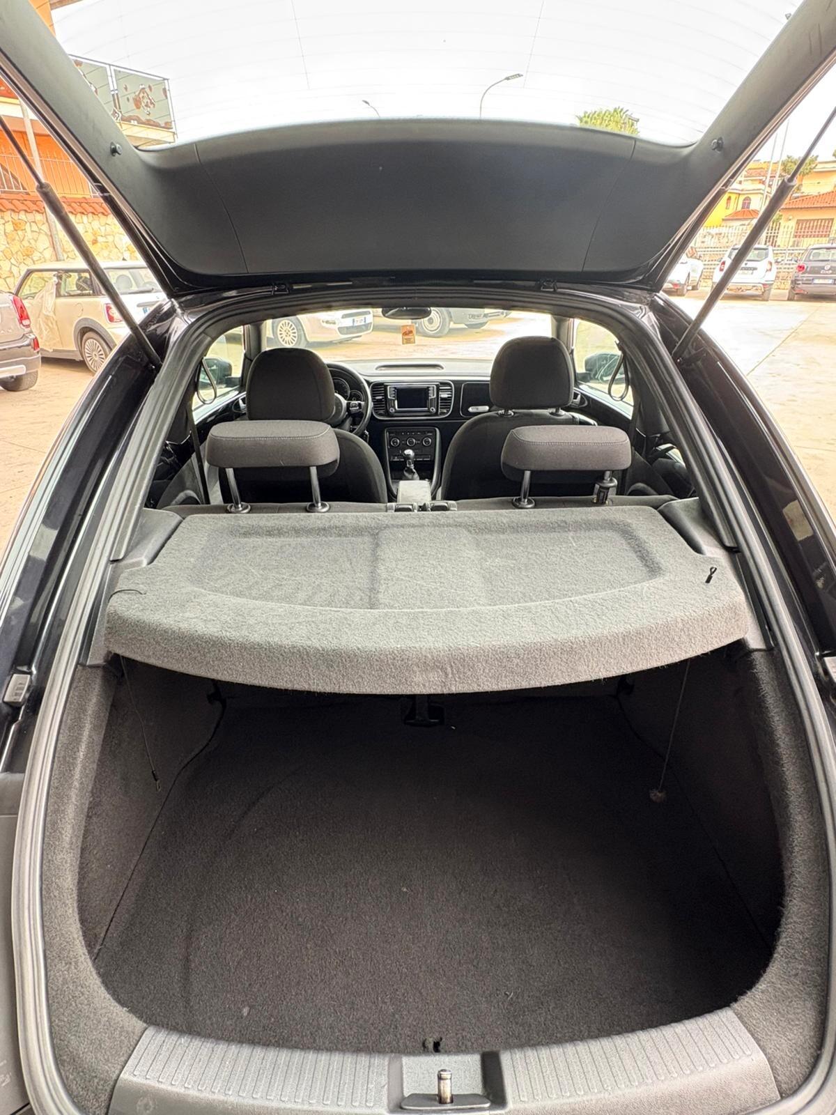 Volkswagen Maggiolino 2.0 TDI Design BlueMotion Technology 2015